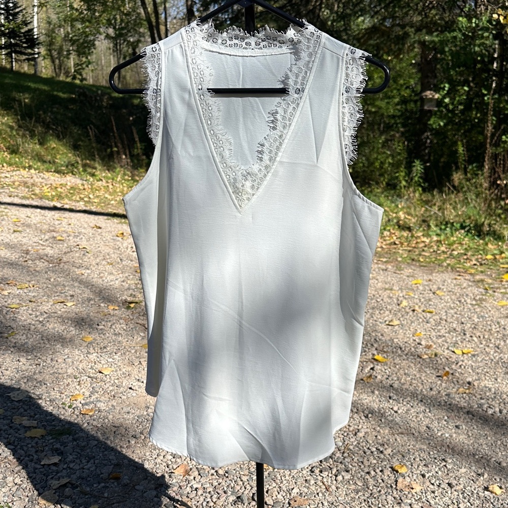Elegant White Lace Trim Sleeveless Top